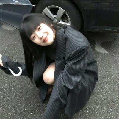 彼女